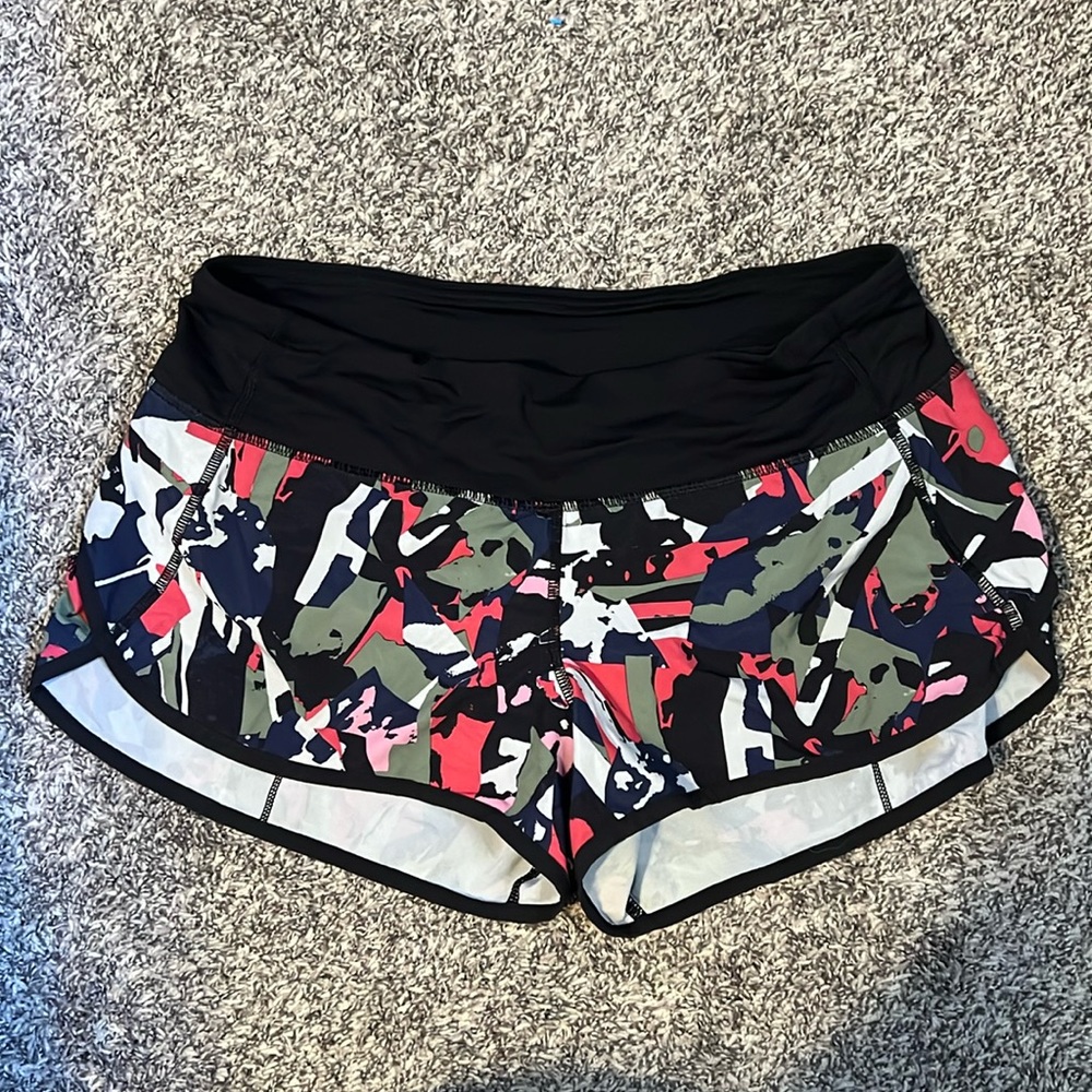 Lululemon Speed Up shorts